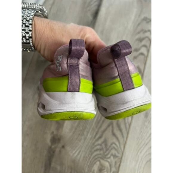 On Cloud Cloud Leap Big kids running shoes size K2.5, used condition - Picture 11 of 13